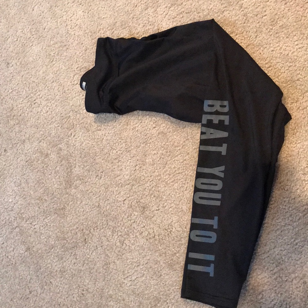 Athletic leggings